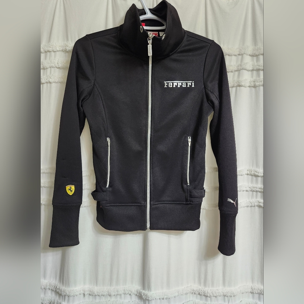 Official Vtg Puma Scuderia Ferrari Women's Xs Jacket.. Final Price.
